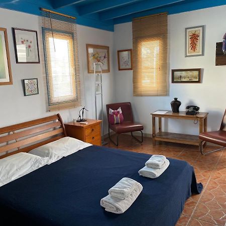 Mp Cozy Apartment Near The Sea Paphos Bagian luar foto
