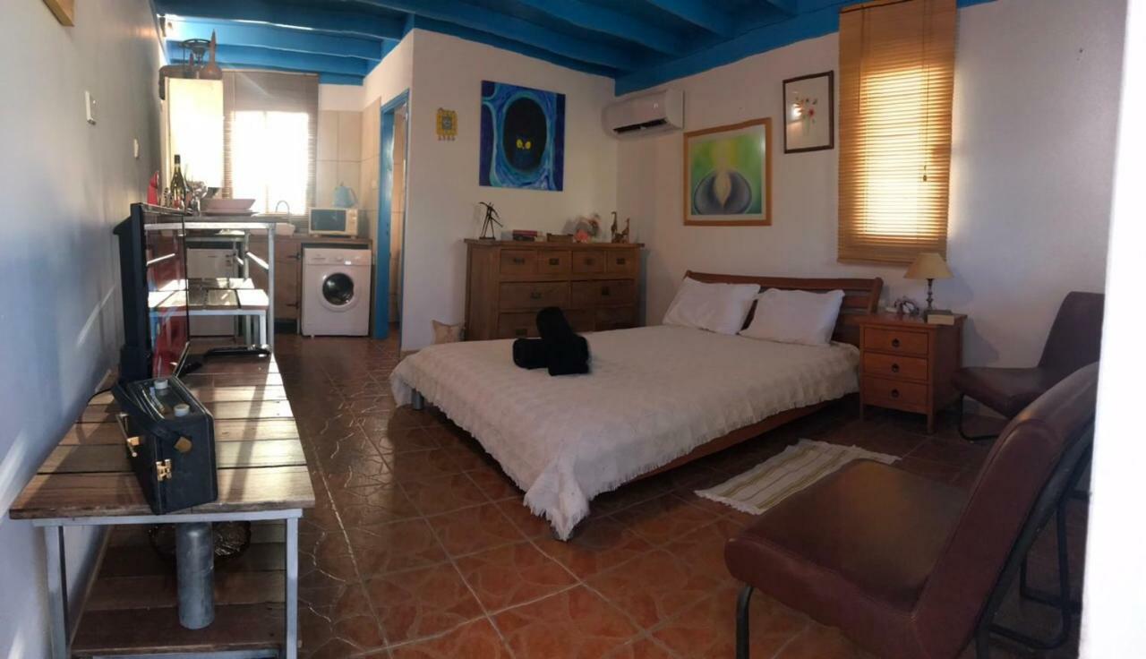 Mp Cozy Apartment Near The Sea Paphos Bagian luar foto