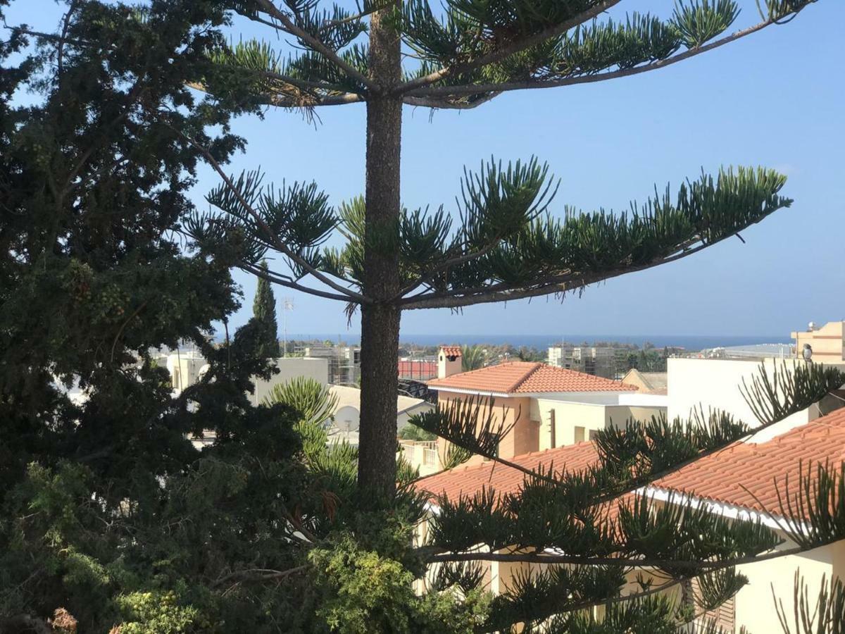 Mp Cozy Apartment Near The Sea Paphos Bagian luar foto